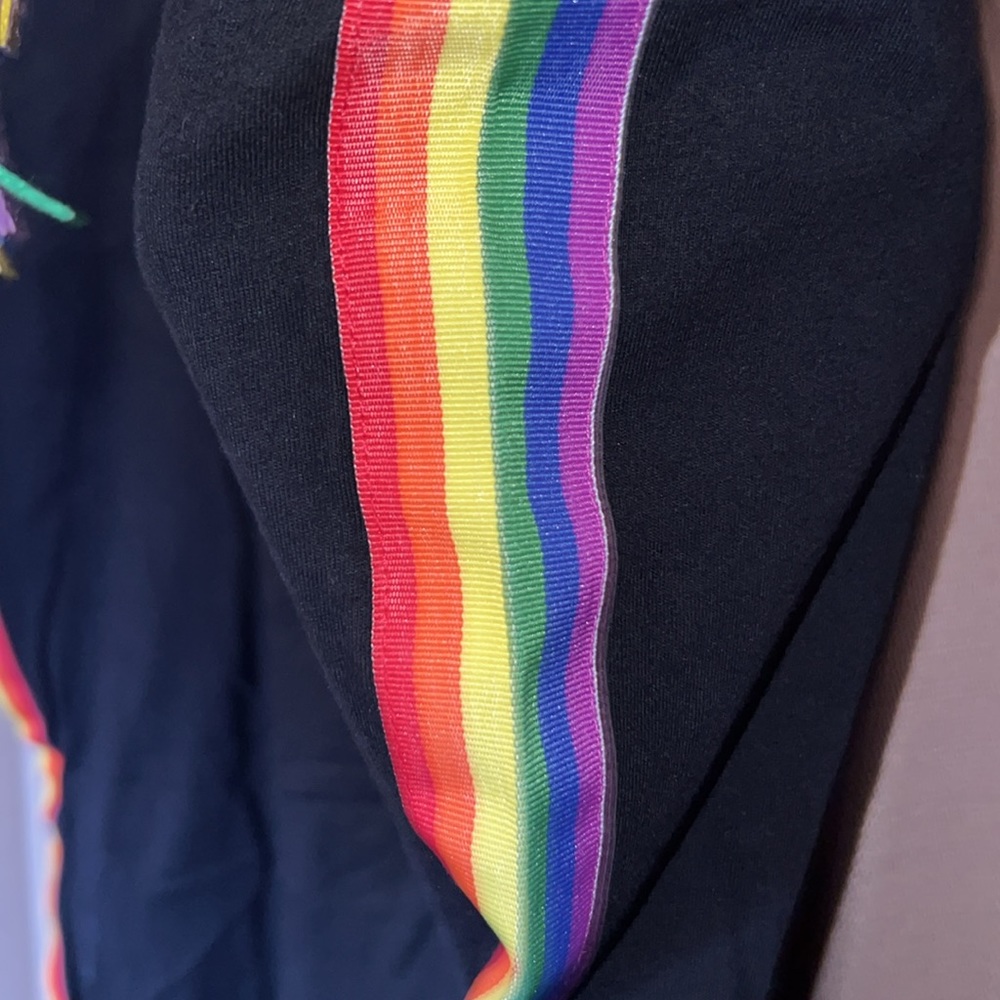 Pride tank - Picture 2 of 2